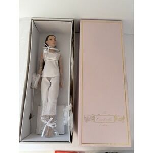 Tonner Tyler 16" Tonner Cinderella BASIC EUPHEMIA BRUNETTE LE 2006 Fashion Doll